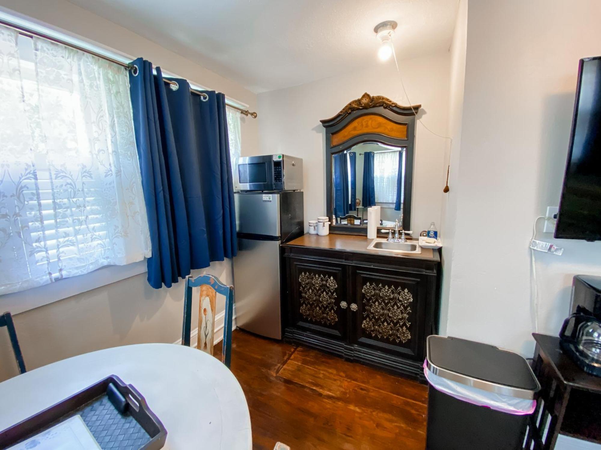 Park Place Inn And Cottages Sanford Exteriér fotografie